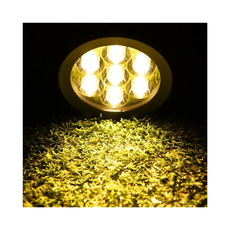 Outdoor Bright 7 LED Solar Spot Light with Universal Wall or Ground Stake Mount for Garden Lawn Tree Landscape Decoration