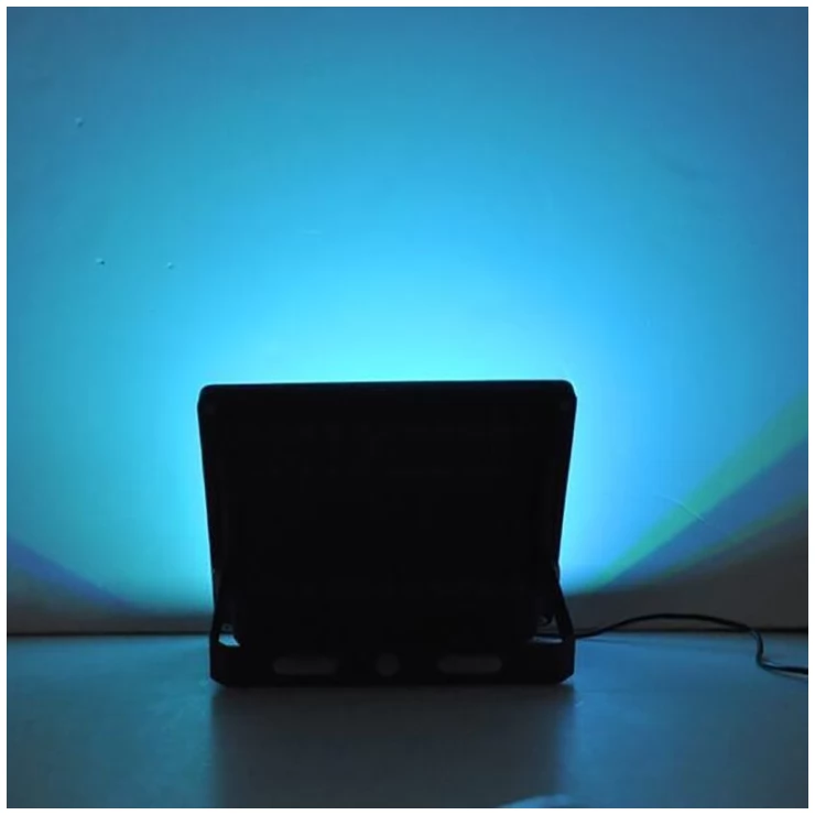 Bright Colour Changing Solar Landscape Flood Lights 50W 100W with Remote