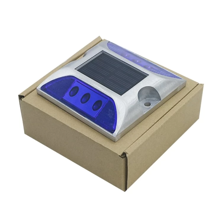 Durable Solar Traffic Lights Outdoor Stud Road Safety Markers 6 LED