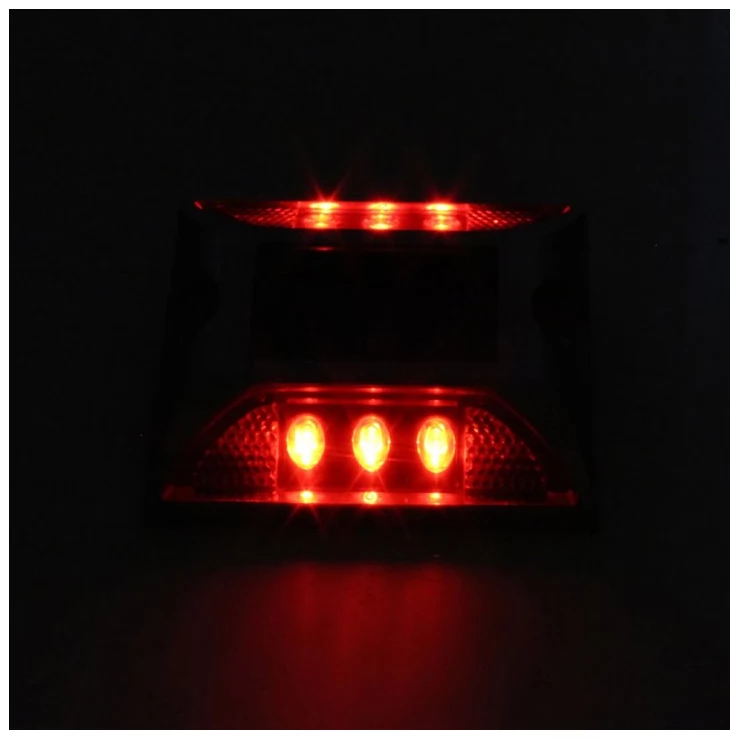 Durable Solar Traffic Lights Outdoor Stud Road Safety Markers 6 LED
