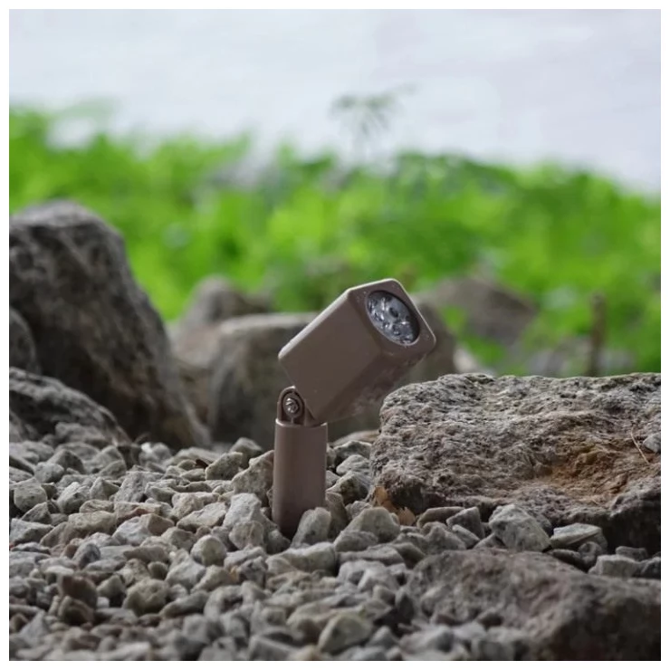 Solar Powered LED Spotlight 3W Outdoor Garden Landscape Decoration