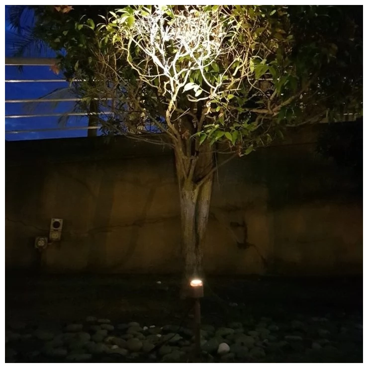 Solar Powered LED Spotlight 3W Outdoor Garden Landscape Decoration