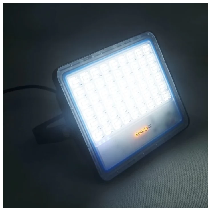Outdoor LED Solar Flood Light High Lumens With Advanced Remote Control
