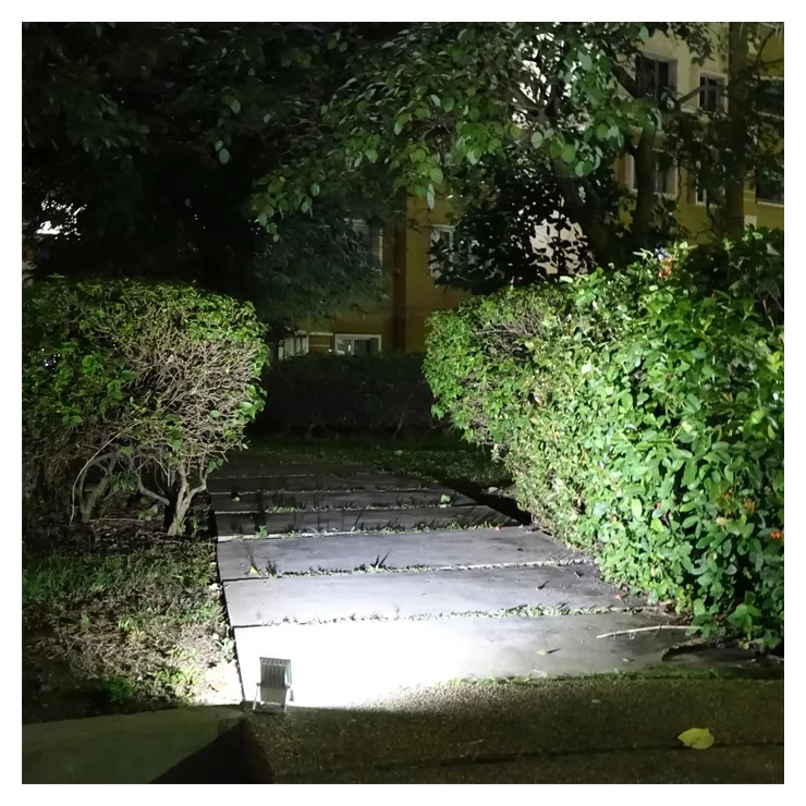 Compact Solar Flood Light 35 LED Durable Metal Security Garden Lamp